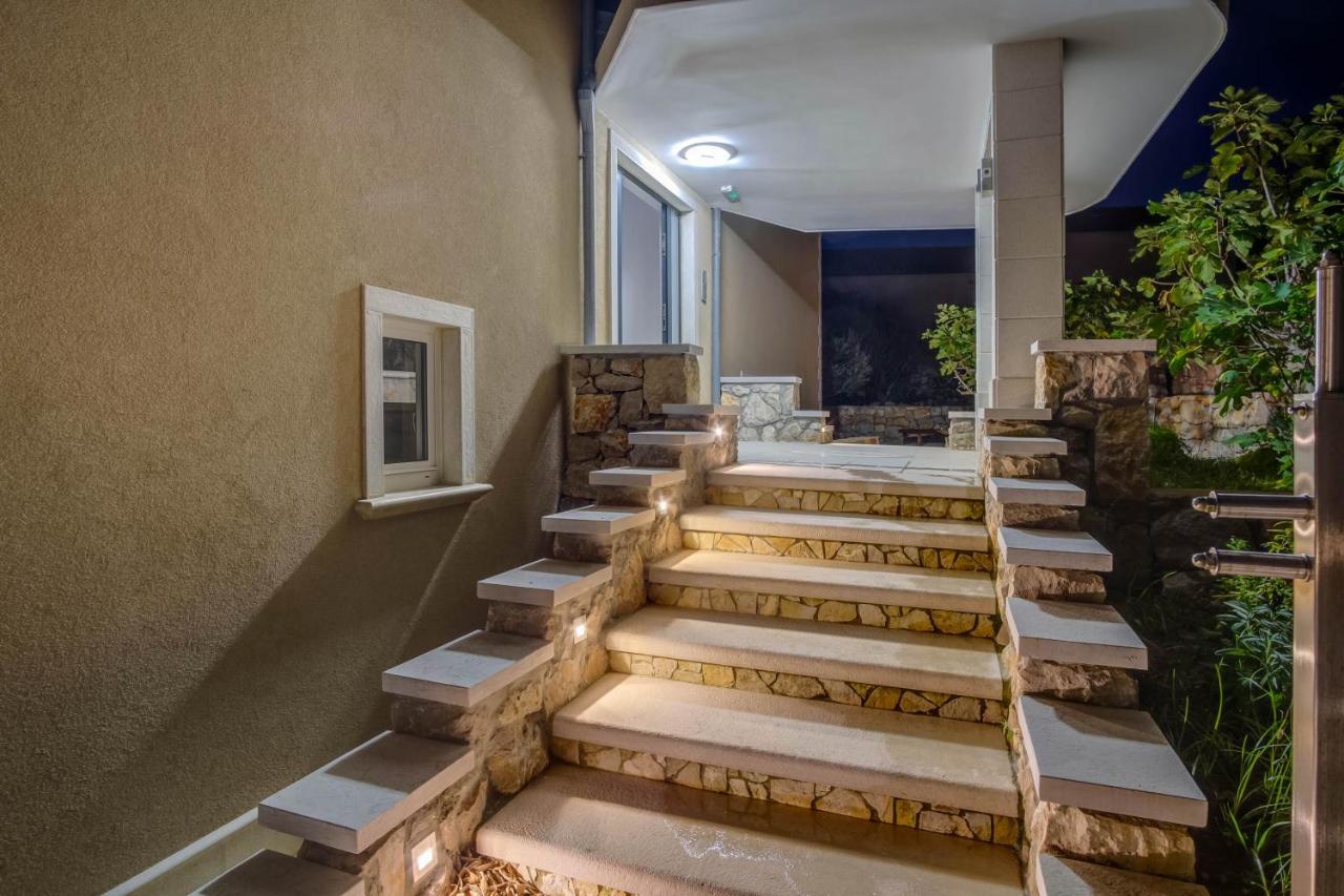 Lucica 360 Sea View Suite Nerezine Exterior photo